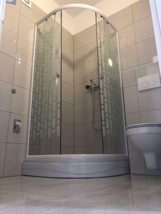 Appartement Nelany à Zubovići Extérieur photo