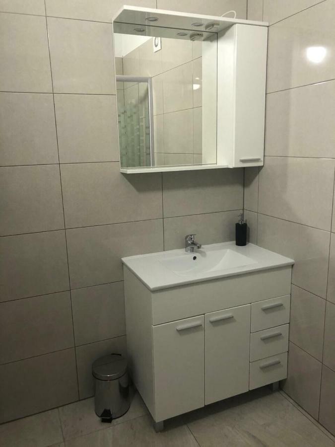 Appartement Nelany à Zubovići Extérieur photo