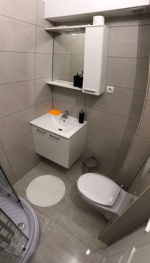 Appartement Nelany à Zubovići Extérieur photo