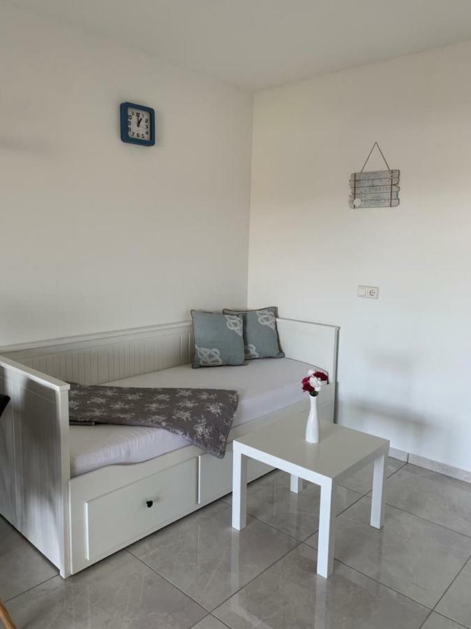 Appartement Nelany à Zubovići Extérieur photo